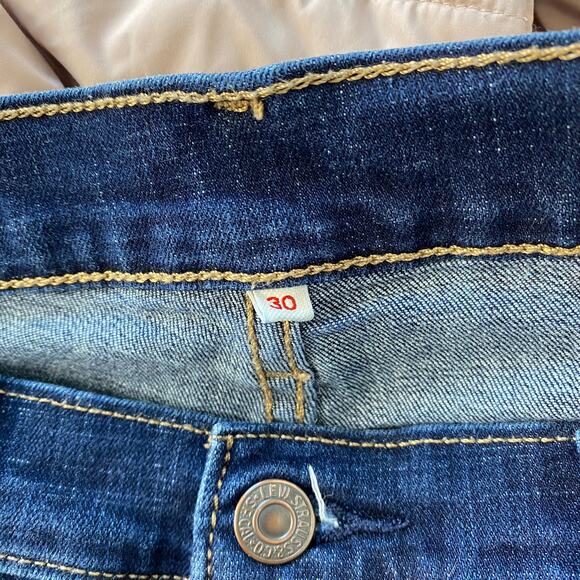 Levi's‎ Mid Length Jean Shorts Dark Wash Mid Rise Denim Casual Classic Size 30 - Picture 6 of 8